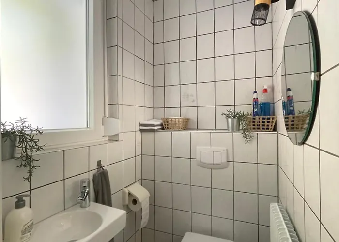 Gemuetliche Gaestewohnung, Zentral, Mit Blick In * Ennepetal